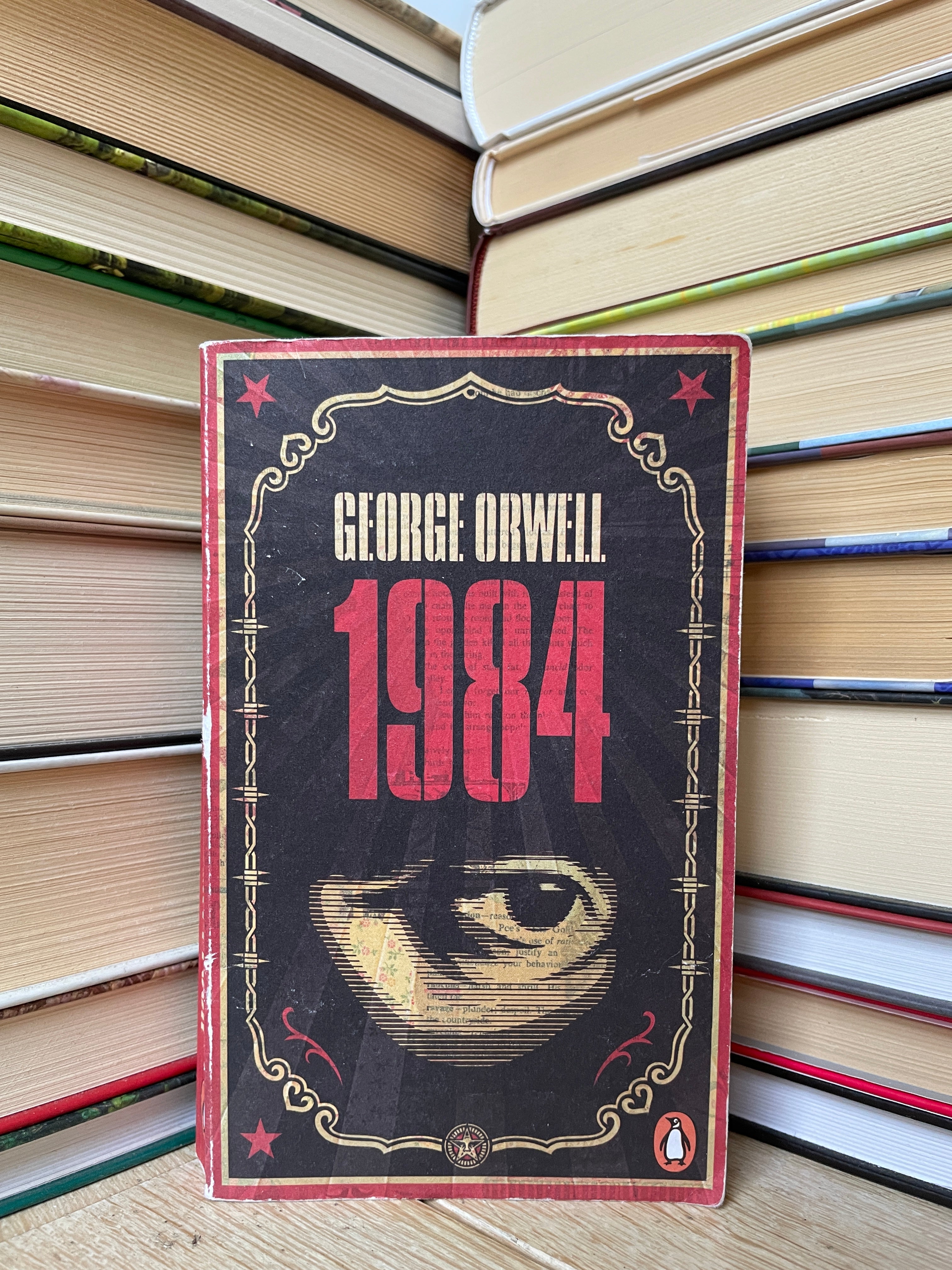 1984 - George Orwell - €9.50