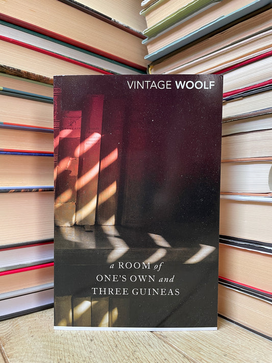 Virginia Woolf - A Room of One's Own and Three Guineas (NAUJA)