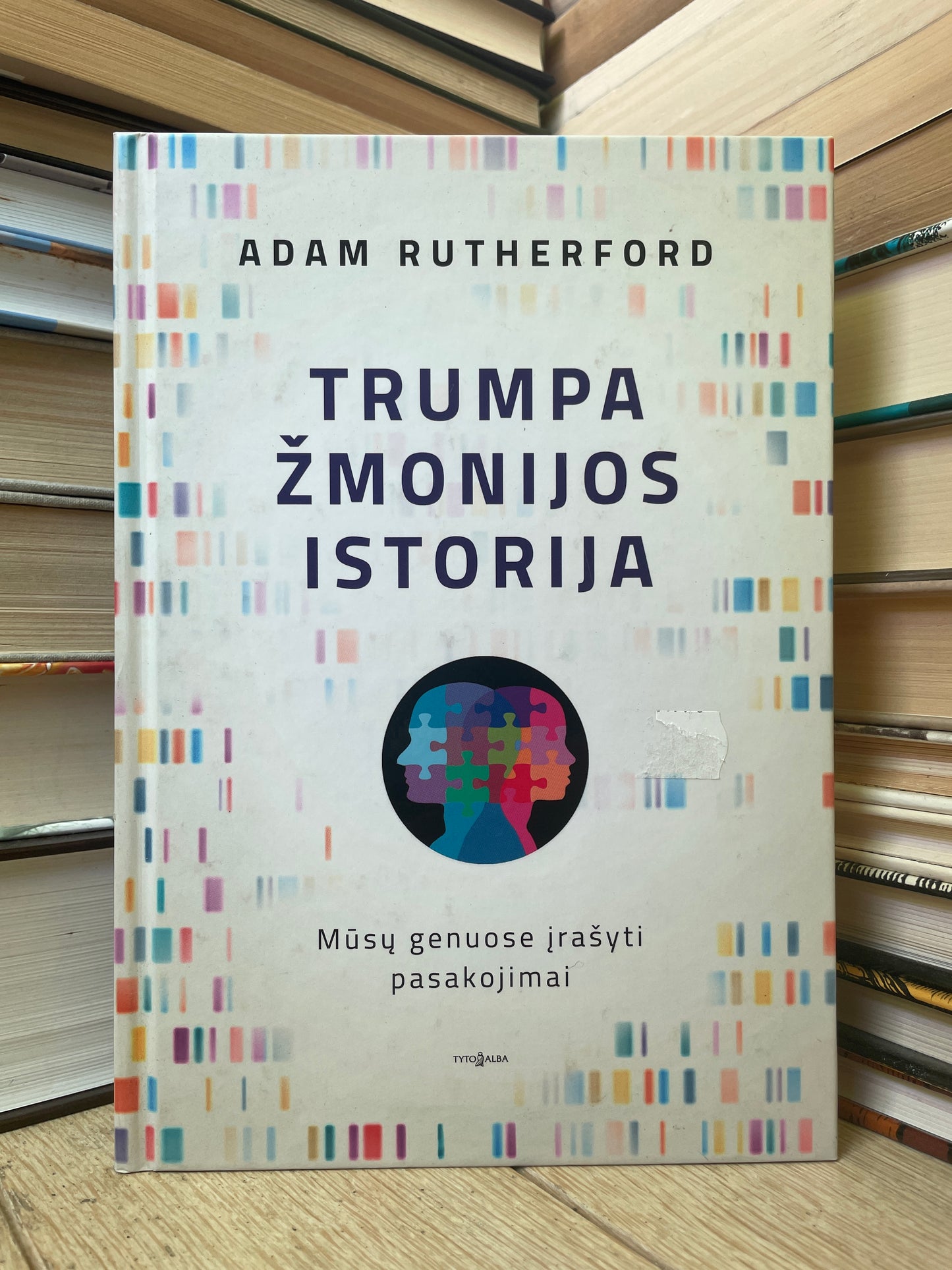 Adam Rutherford - ,,Trumpa žmonijos istorija"