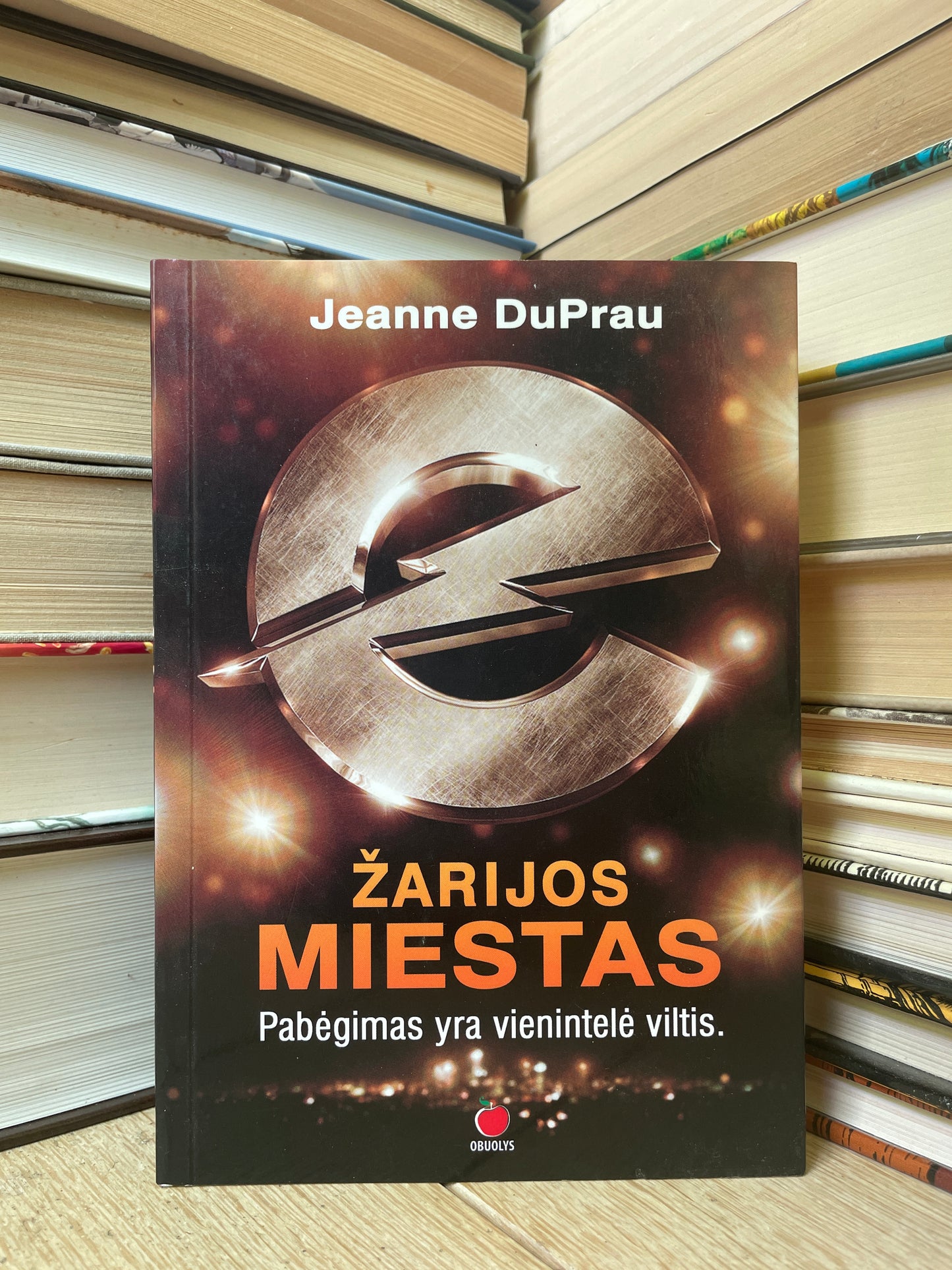 Jeanne DuPrau - ,,Žarijos miestas"