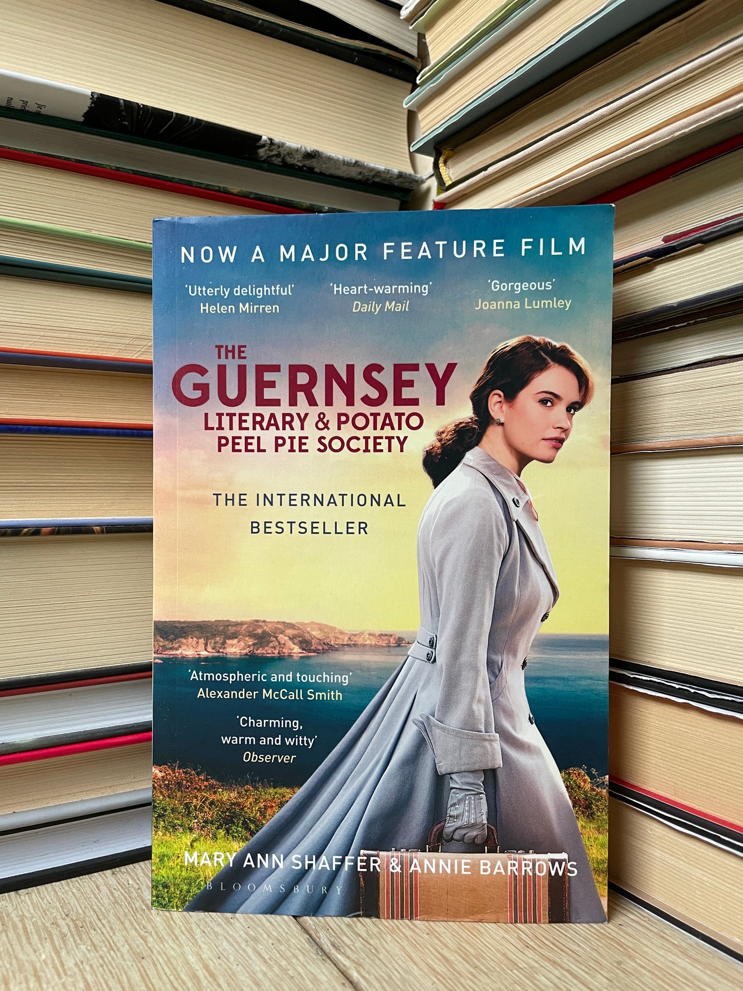 Mary Ann Shaffer - The Guernsey Literary and Potato Peel Pie Society