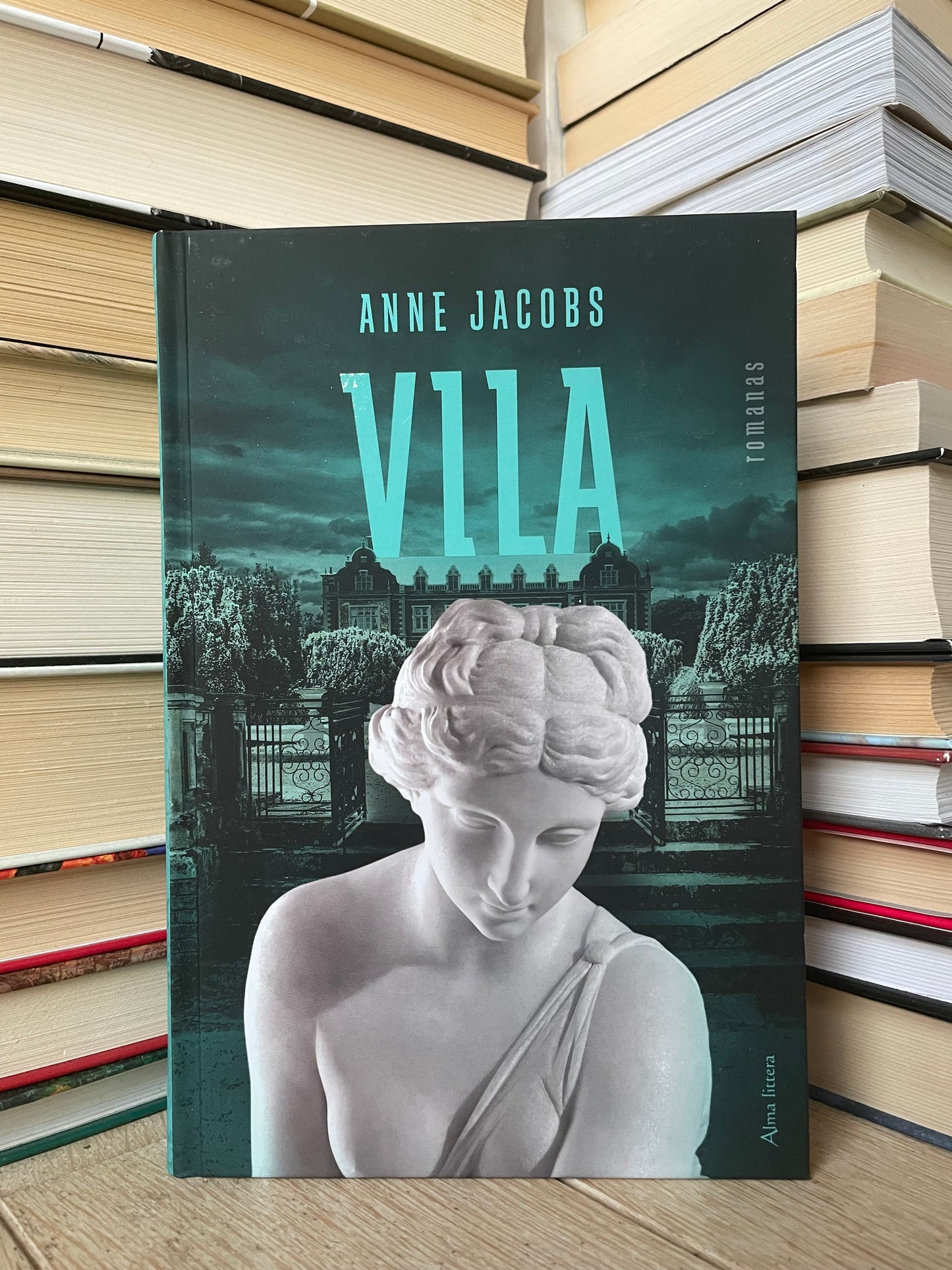 Anne Jacobs - ,,Vila"