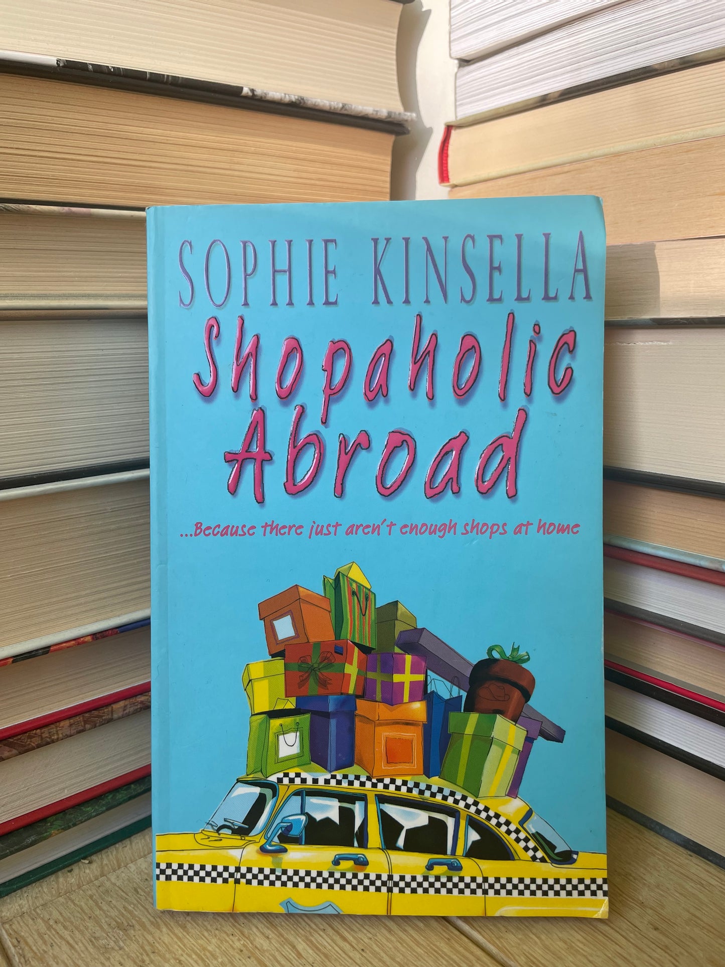 Sophie Kinsella - Shopaholic Abroad