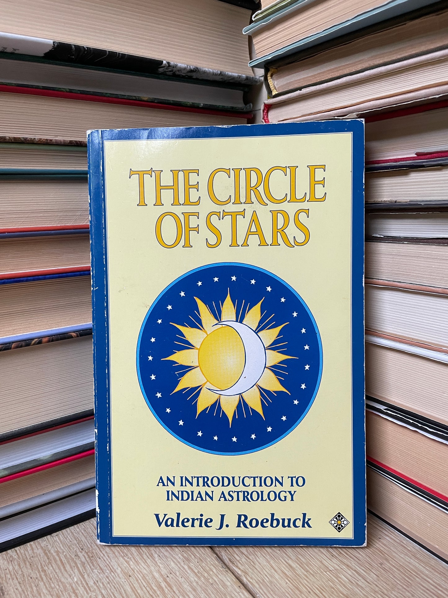 Valerie J. Roebuck - The Circle of Stars