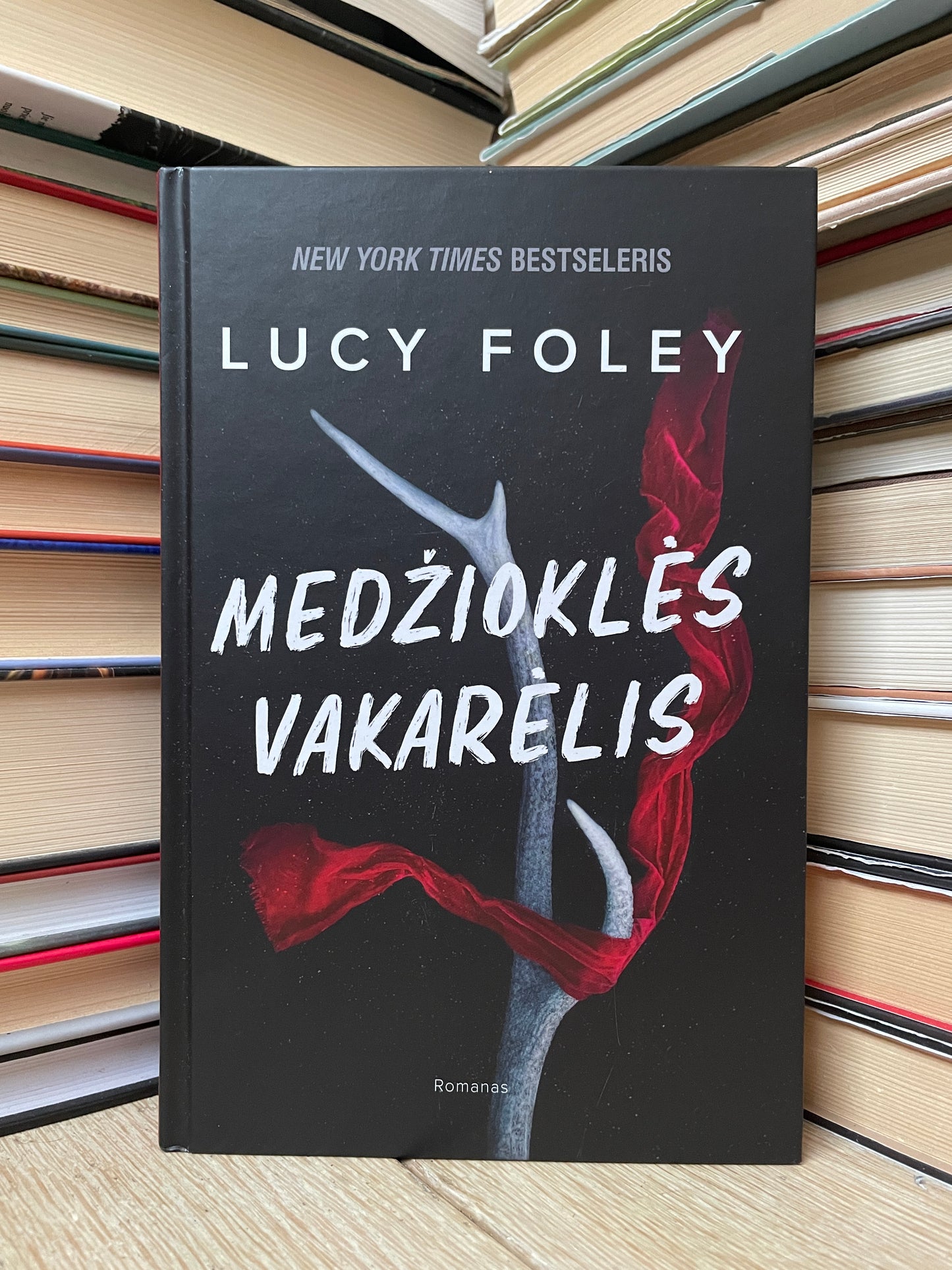 Lucy Foley - ,,Medžioklės vakarėlis"