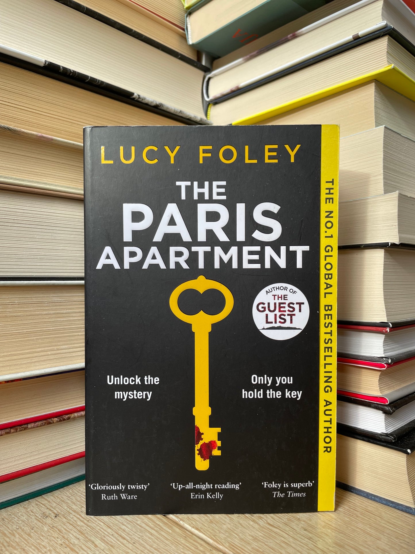 Lucy Foley - The Paris Apartment