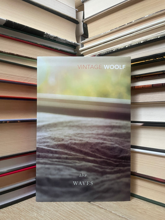 Virginia Woolf - Waves (NAUJA)