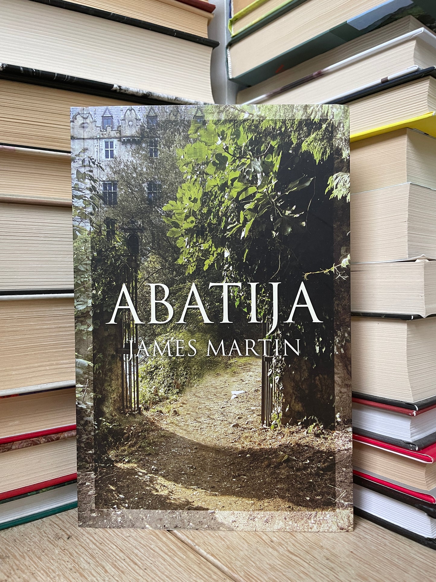 James Martin - ,,Abatija"