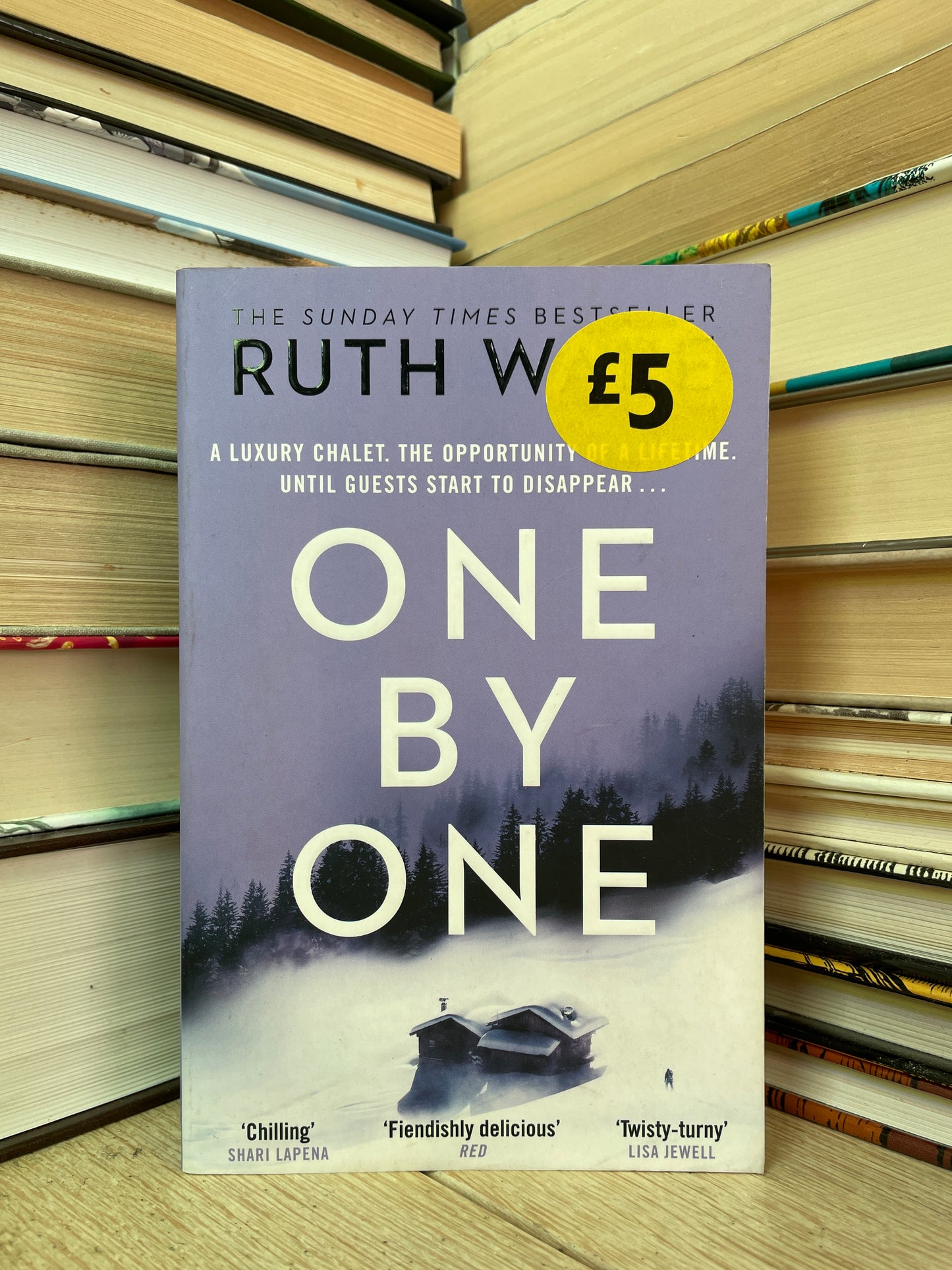 Ruth Ware - One by One