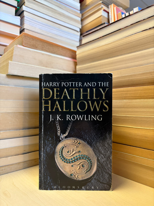 J. K. Rowling - Harry Potter and the Deathly Hallows