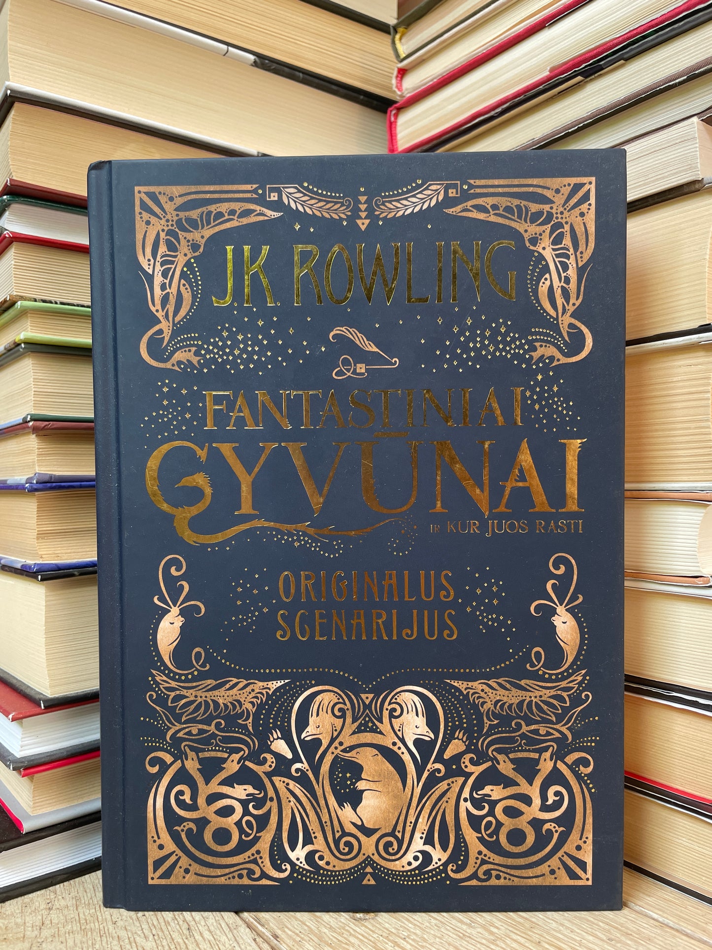 J. K. Rowling - ,,Fantastiniai gyvūnai ir kur juos rasti"