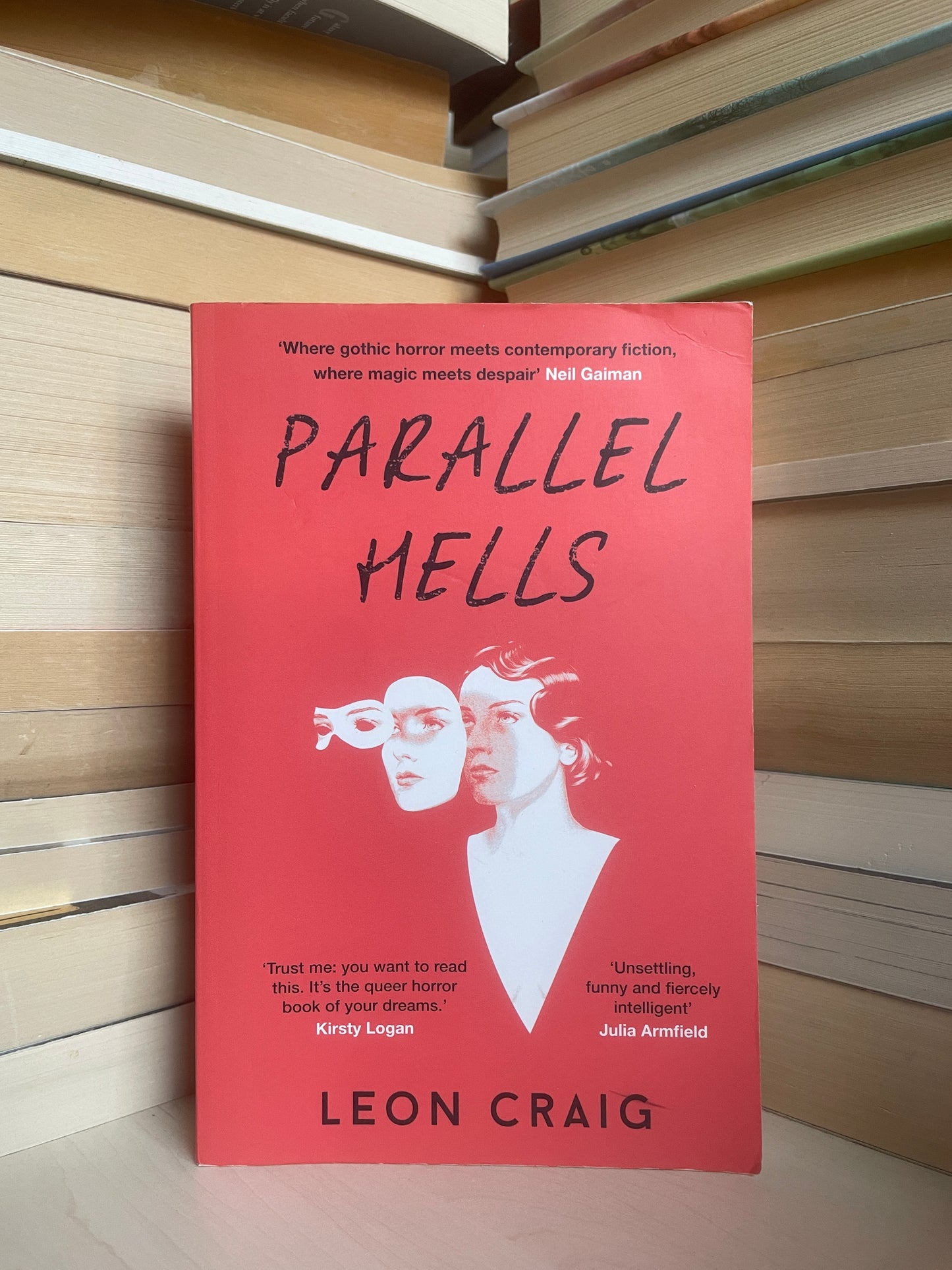 Leon Craig - Parallel Hells