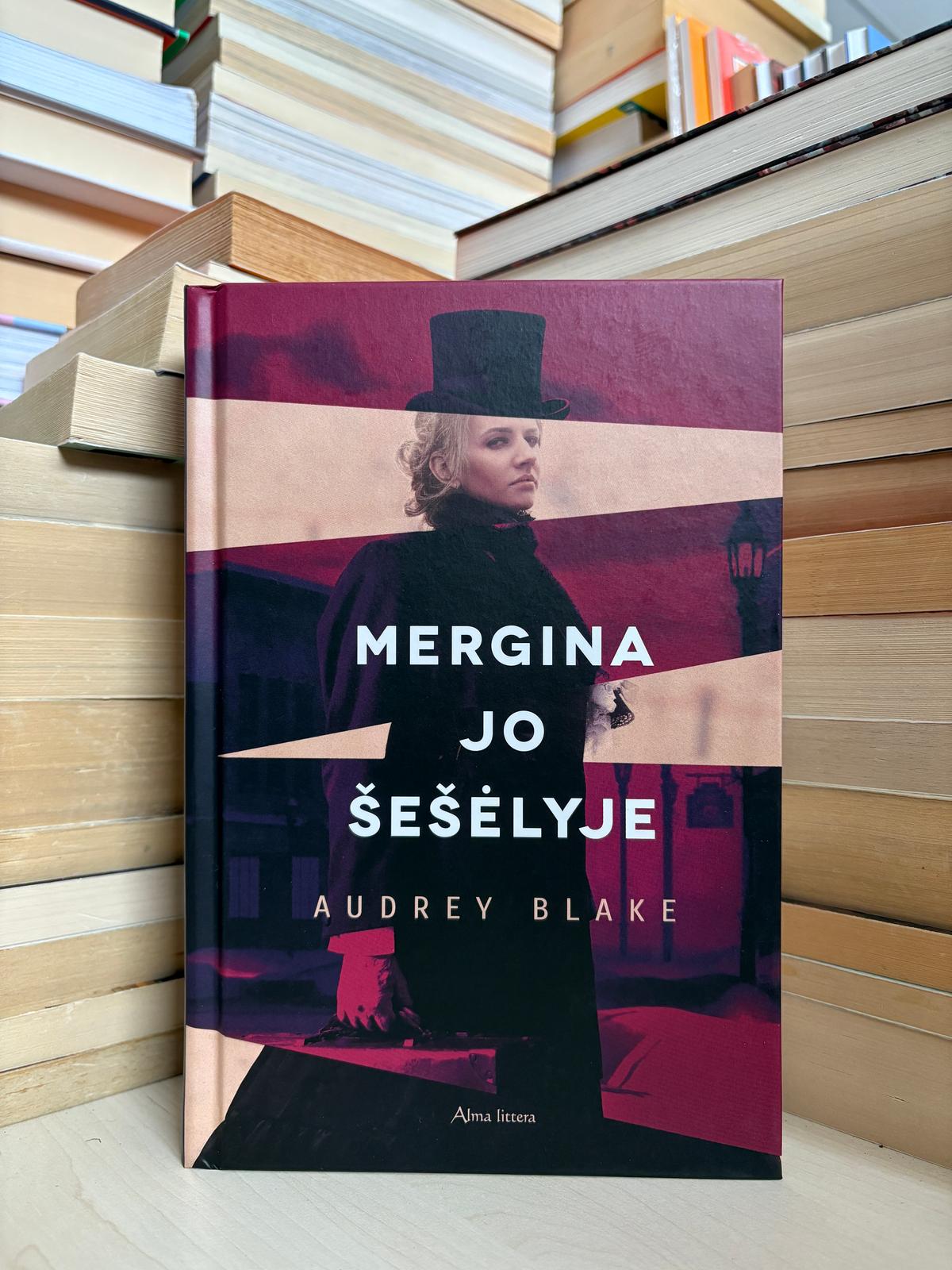 Audrey Blake - ,,Mergina jo šešėlyje"